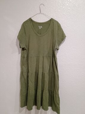 Time and Tru Olive Green Tiered Midi Dress
